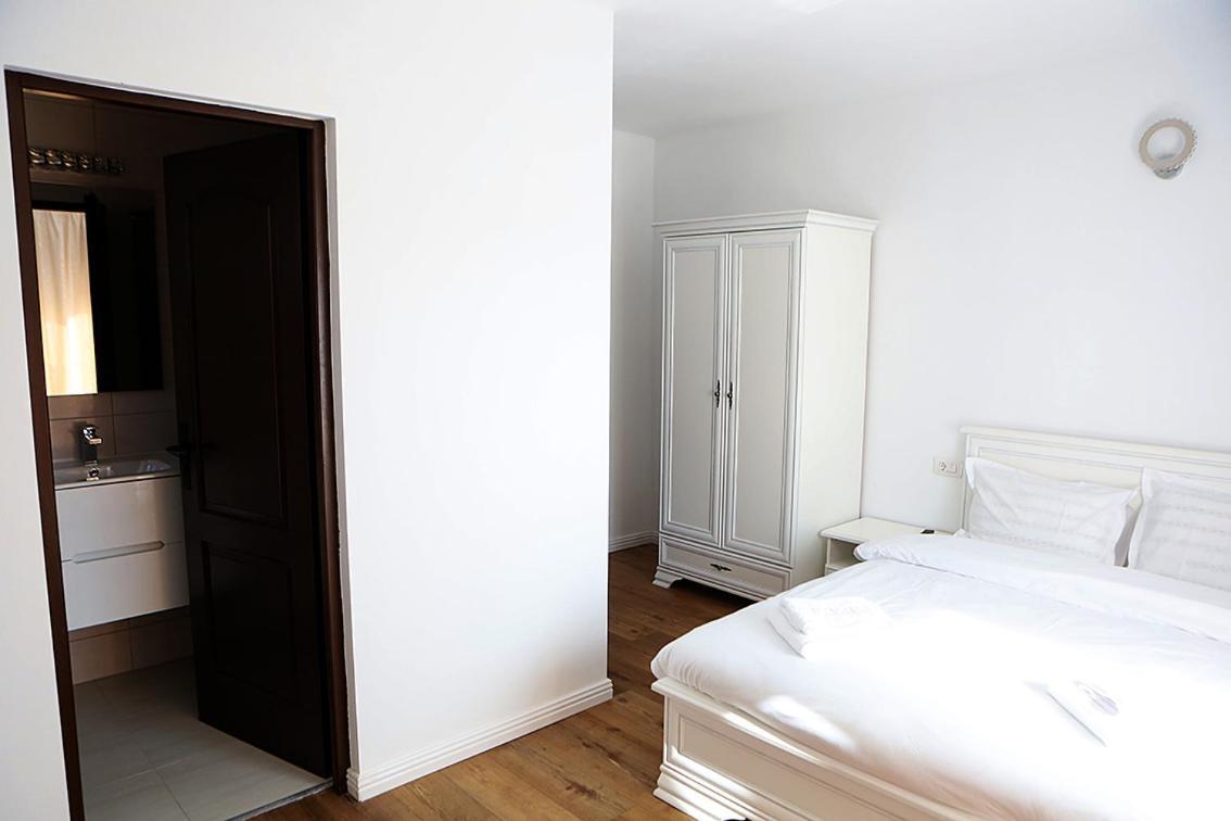 ホテル Casa Carmen ポイエニレ・イゼイ エクステリア 写真
